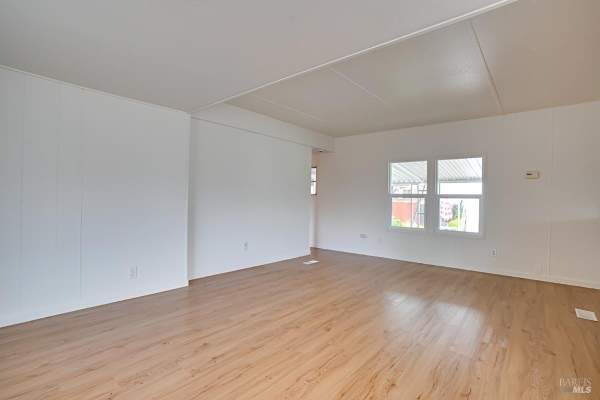 Detail Gallery Image 5 of 14 For 115 Coachman Ln 19, Santa Rosa,  CA 95404 - 2 Beds | 1 Baths