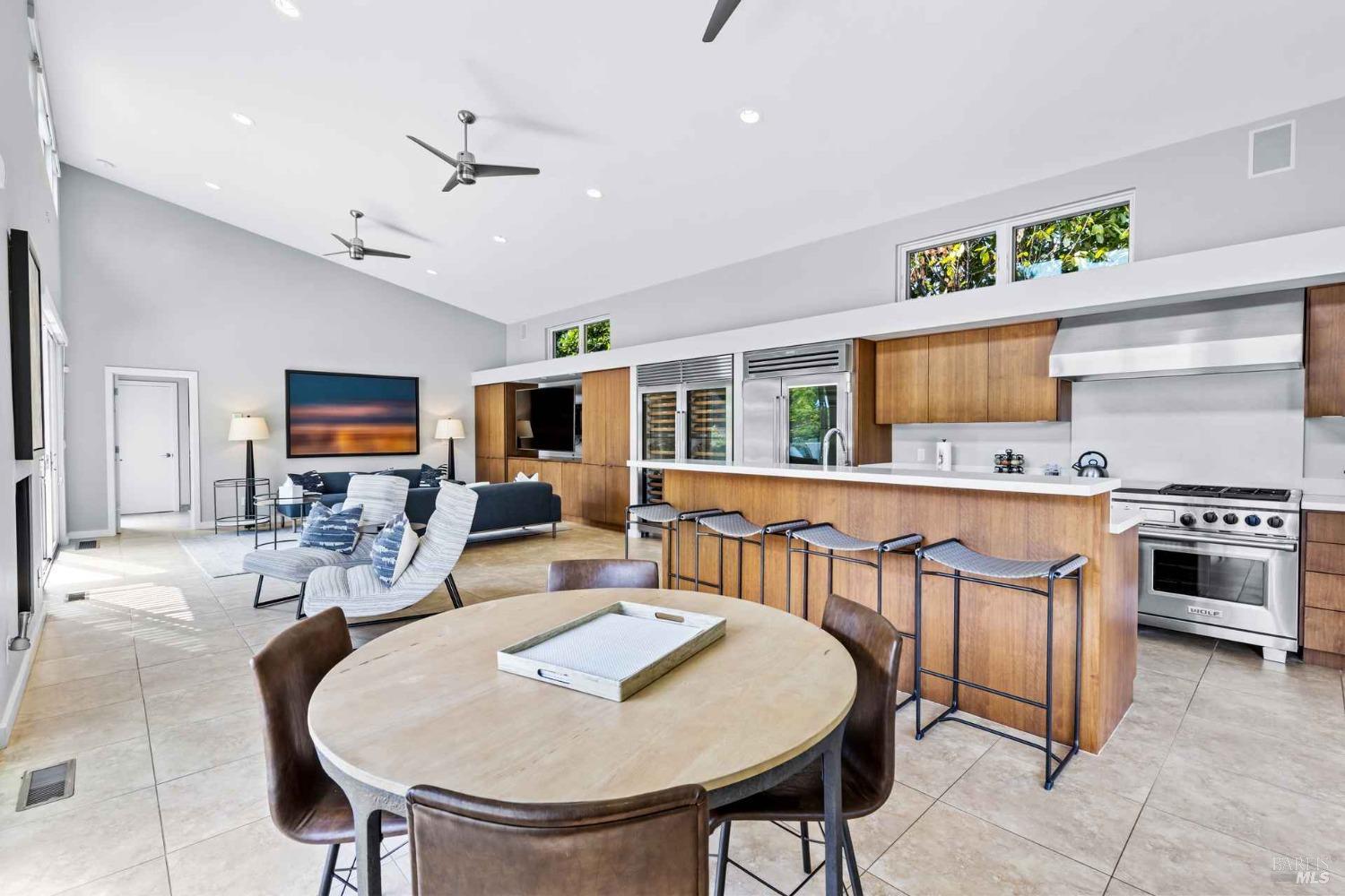 Detail Gallery Image 23 of 35 For 2252 W Dry Creek Rd, Healdsburg,  CA 95448 - 5 Beds | 5 Baths