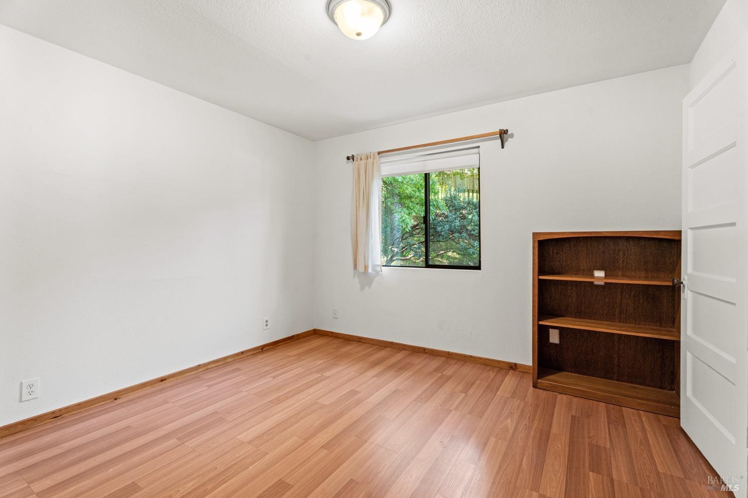 Detail Gallery Image 12 of 34 For 1875 Road B Rd, Redwood Valley,  CA 95470 - 3 Beds | 2 Baths