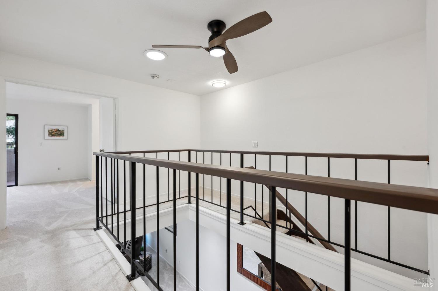Detail Gallery Image 27 of 51 For 73 Flicker Dr, Novato,  CA 94949 - 3 Beds | 2/1 Baths