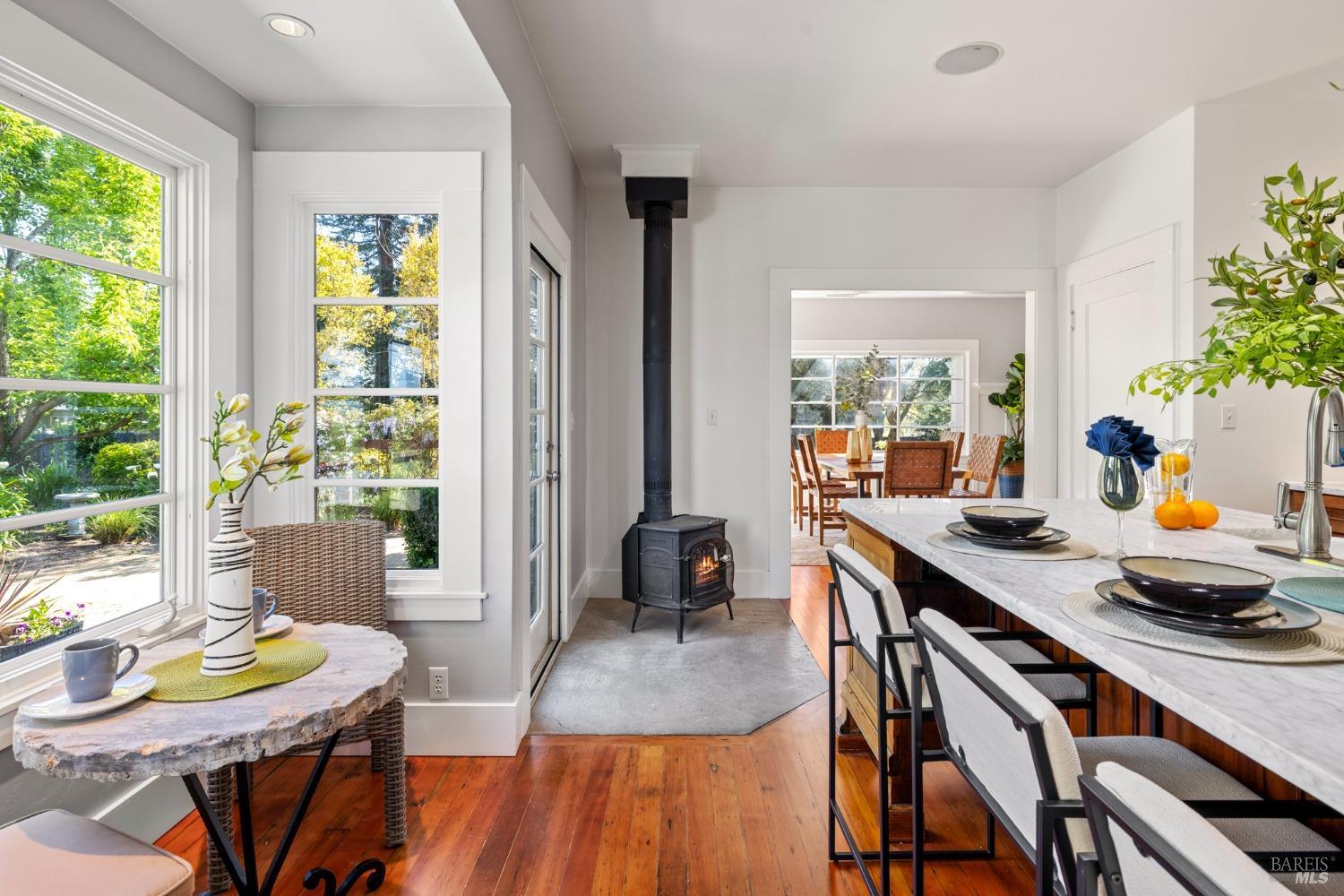 Detail Gallery Image 19 of 41 For 2855 Old Gravenstein Hwy, Sebastopol,  CA 95472 - 2 Beds | 1 Baths