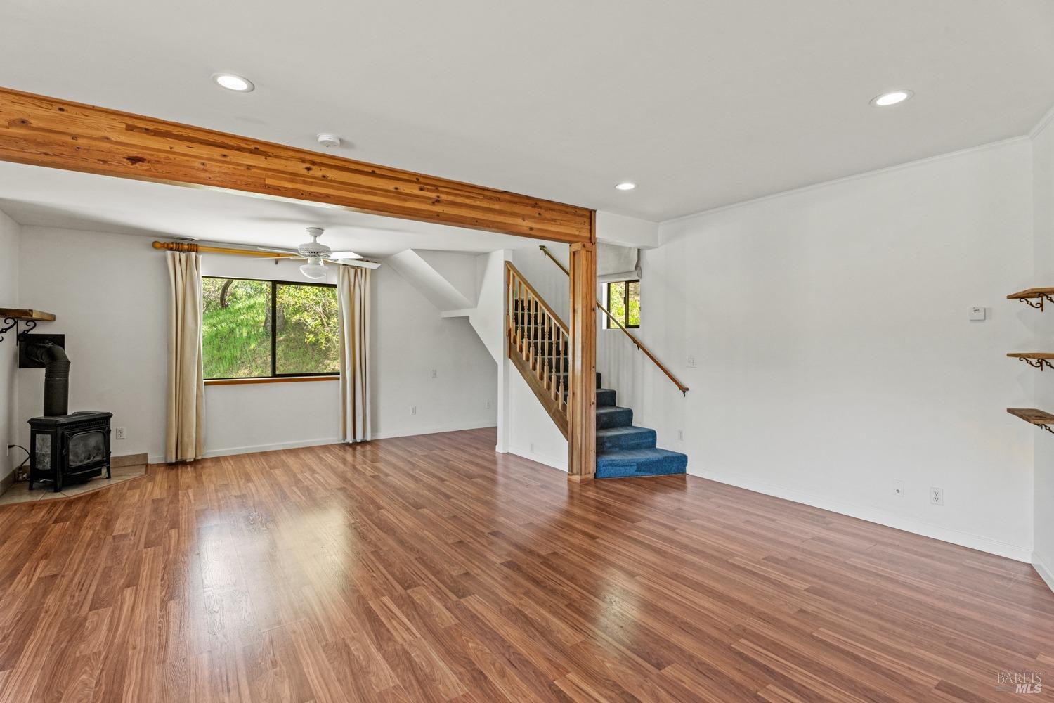Detail Gallery Image 10 of 34 For 1875 Road B Rd, Redwood Valley,  CA 95470 - 3 Beds | 2 Baths