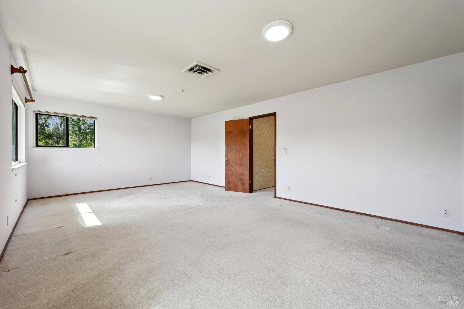 Detail Gallery Image 23 of 31 For 3369 Jaylee Dr, Santa Rosa,  CA 95404 - 4 Beds | 2/1 Baths