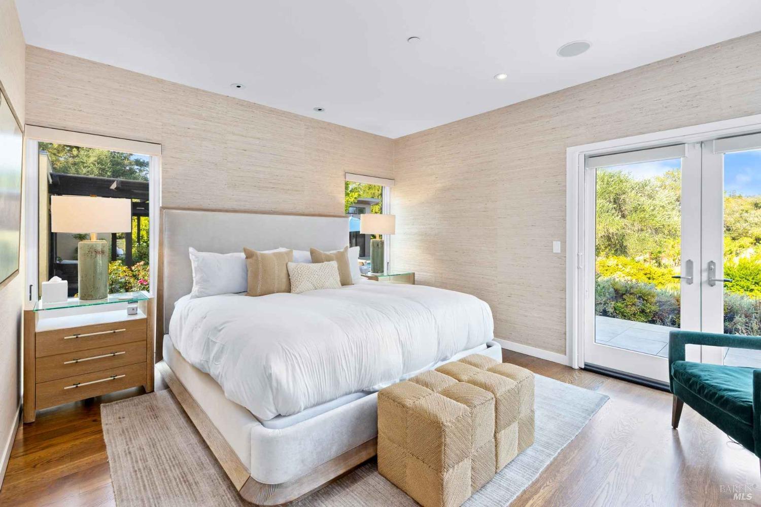 Detail Gallery Image 17 of 35 For 2252 W Dry Creek Rd, Healdsburg,  CA 95448 - 5 Beds | 5 Baths