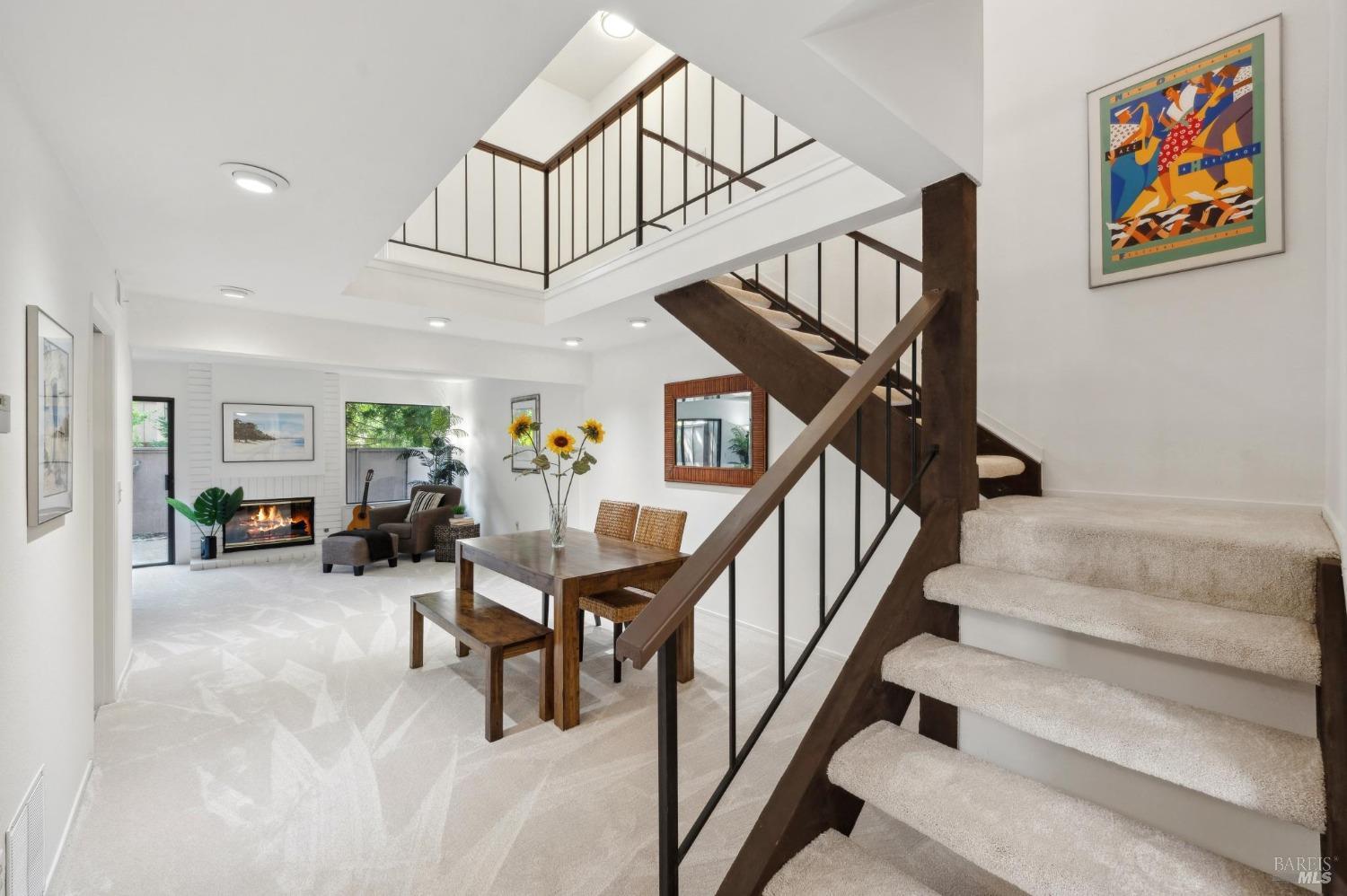 Detail Gallery Image 9 of 51 For 73 Flicker Dr, Novato,  CA 94949 - 3 Beds | 2/1 Baths