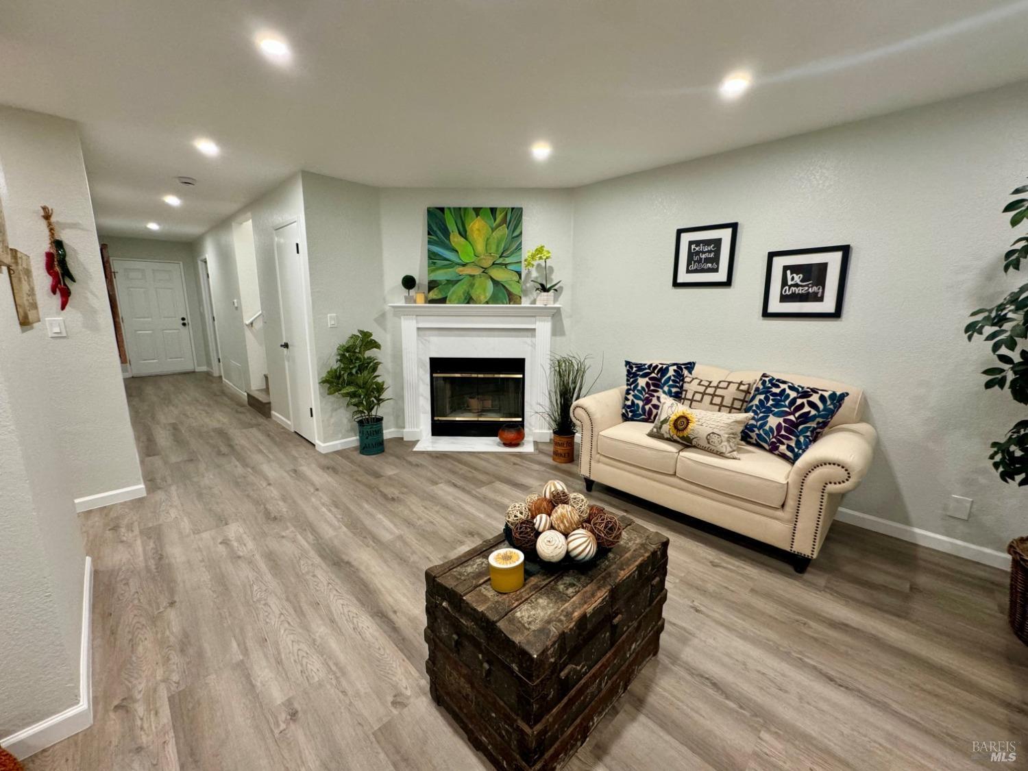 Detail Gallery Image 20 of 48 For 19 4th St, Richmond,  CA 94801 - 3 Beds | 2/1 Baths