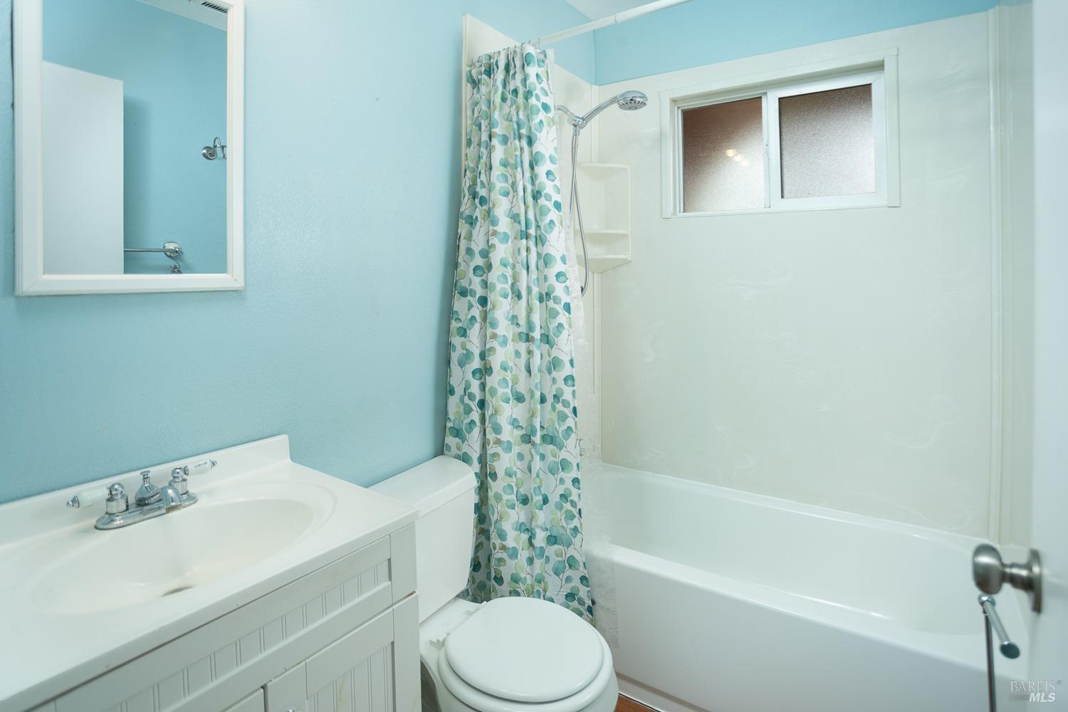 Detail Gallery Image 13 of 35 For 455 Priddy Dr, Dixon,  CA 95620 - 4 Beds | 2 Baths
