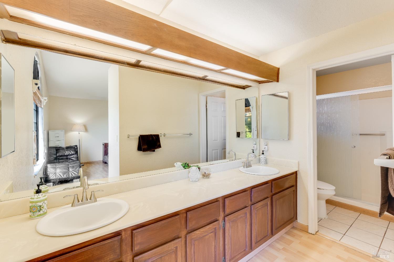 Detail Gallery Image 11 of 20 For 301 Sea Mist Dr, Vallejo,  CA 94591 - 3 Beds | 2 Baths