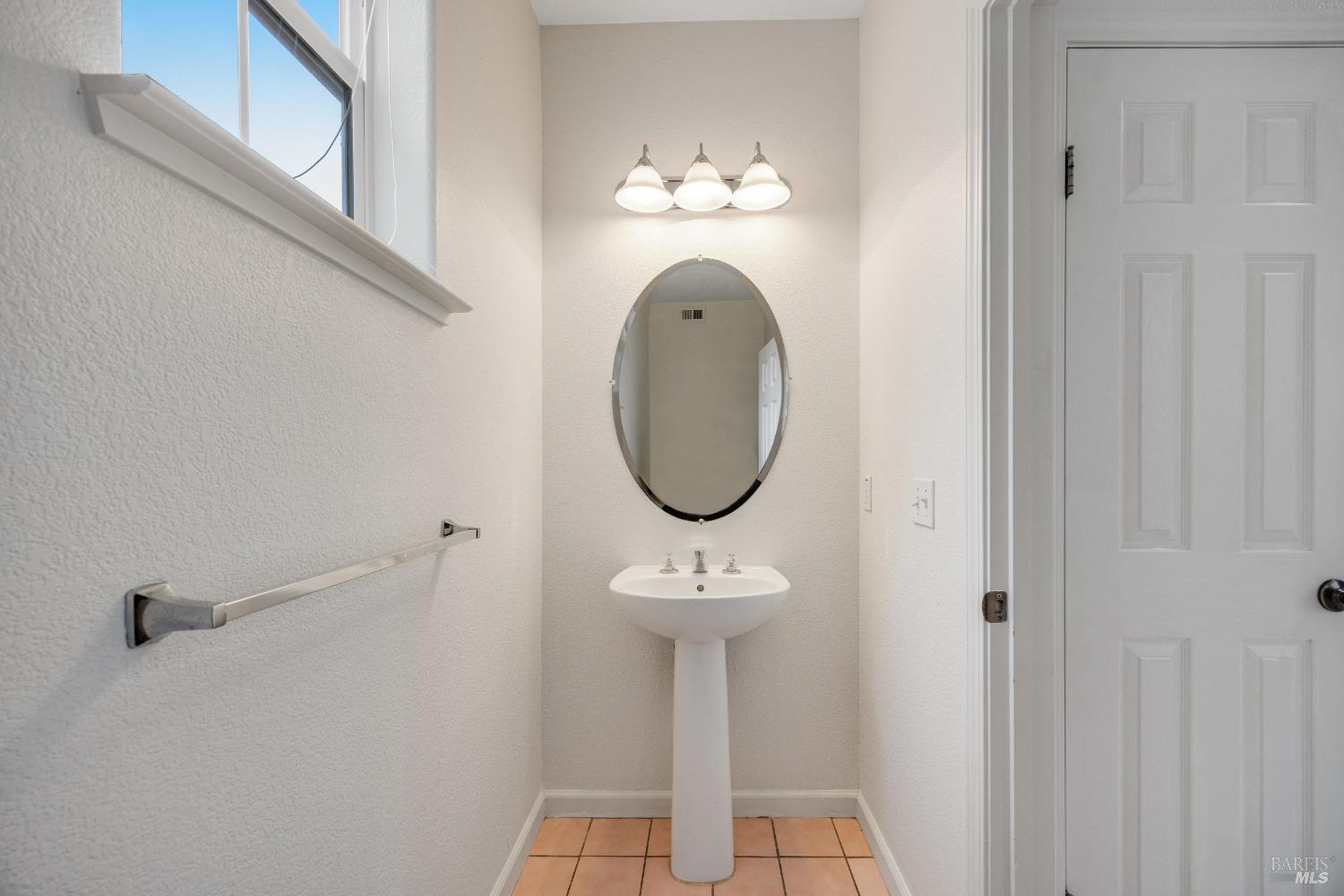 Detail Gallery Image 29 of 72 For 2916 Park Meadow Dr, Santa Rosa,  CA 95407 - 3 Beds | 2/1 Baths