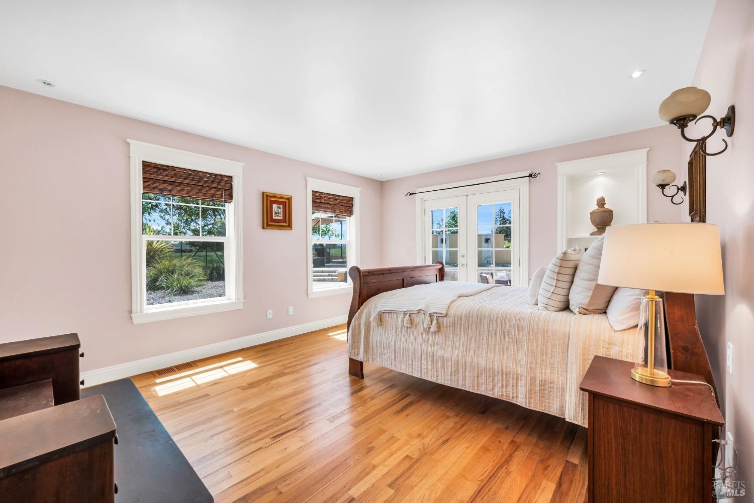 Detail Gallery Image 31 of 79 For 3950 Black Oak Dr, Santa Rosa,  CA 95401 - 4 Beds | 4/1 Baths