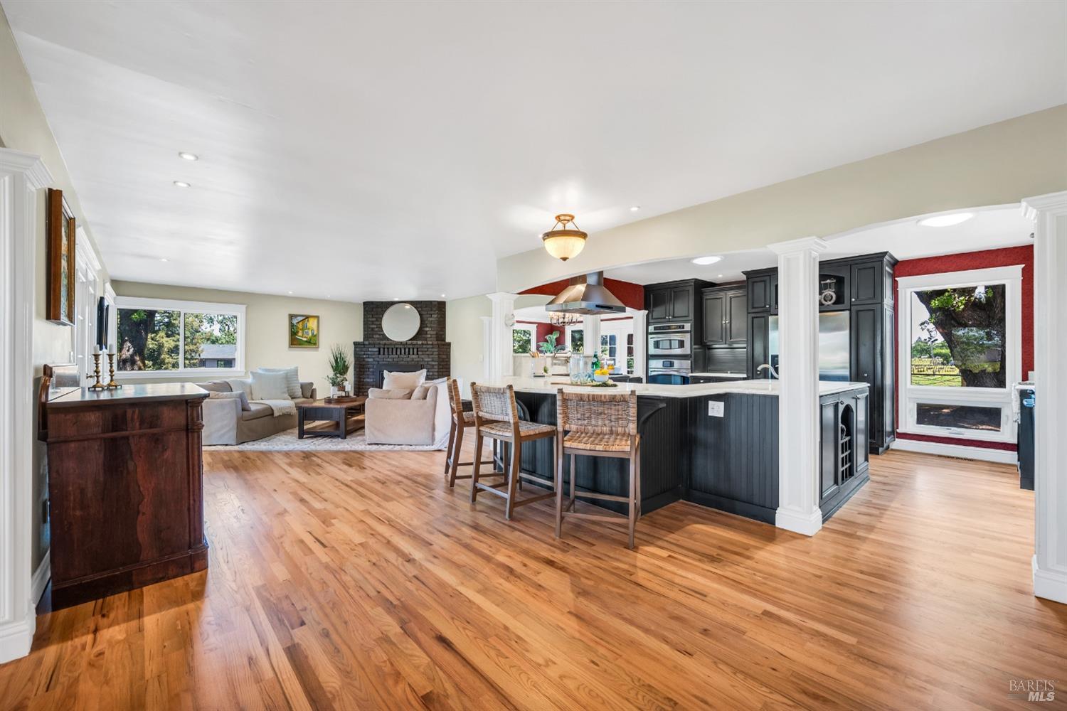 Detail Gallery Image 17 of 79 For 3950 Black Oak Dr, Santa Rosa,  CA 95401 - 4 Beds | 4/1 Baths