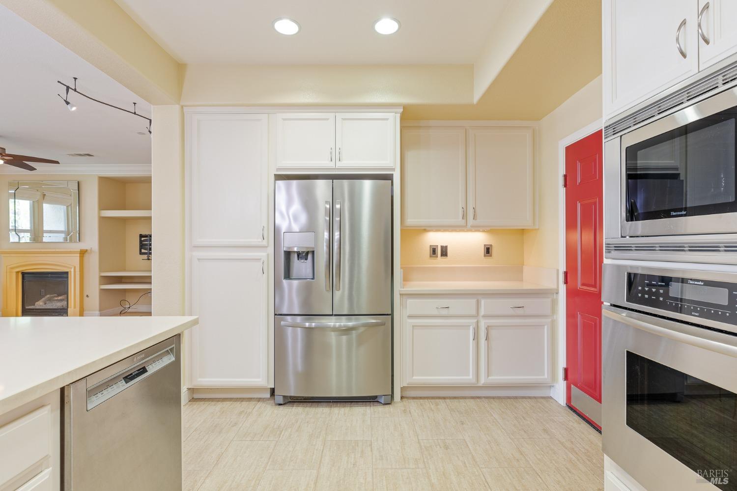 Detail Gallery Image 23 of 42 For 1105 Azuar Ave, Vallejo,  CA 94592 - 3 Beds | 2 Baths