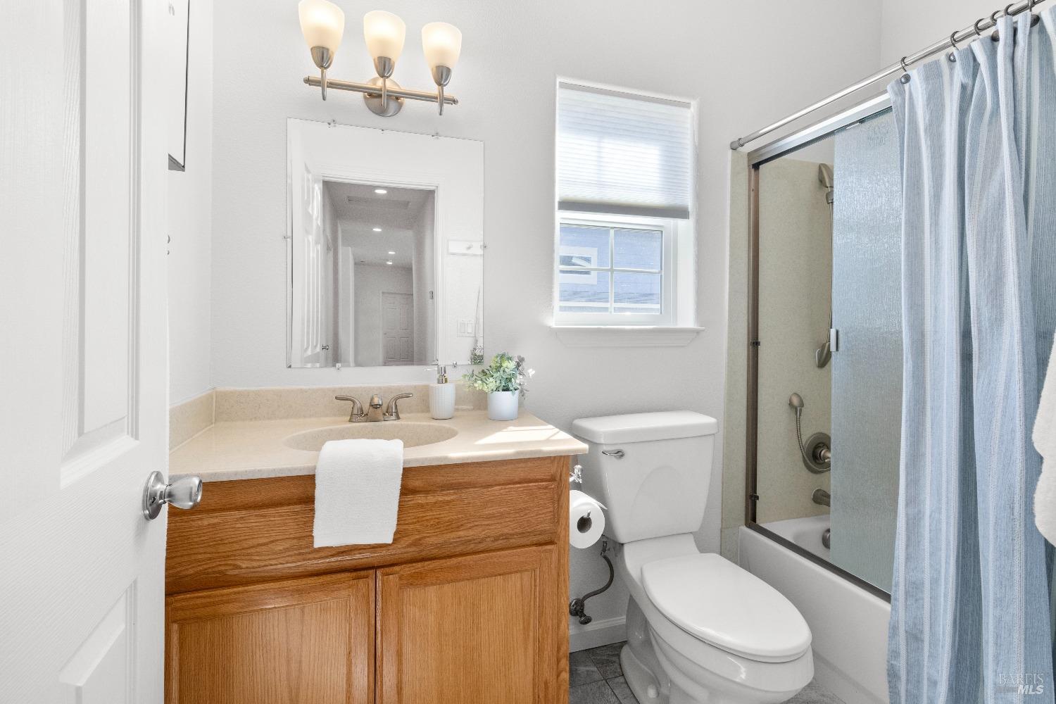 Detail Gallery Image 14 of 47 For 3193 Saint Francis Dr, Lakeport,  CA 95453 - 3 Beds | 2 Baths