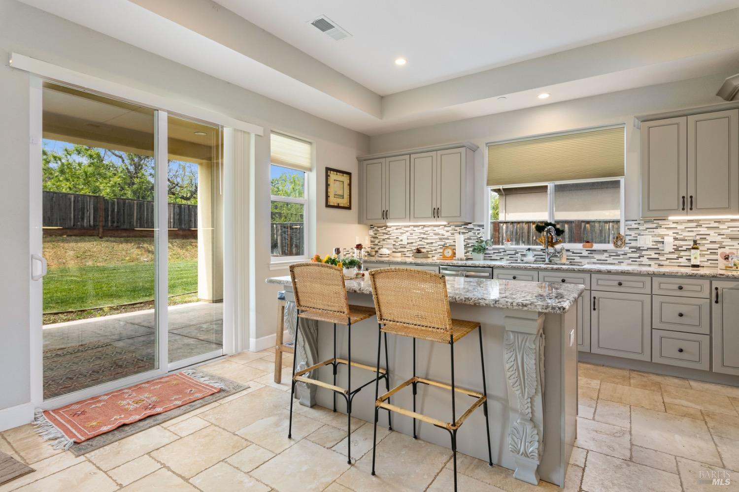 Detail Gallery Image 14 of 67 For 295 Katie Ct, Lakeport,  CA 95453 - 4 Beds | 3 Baths