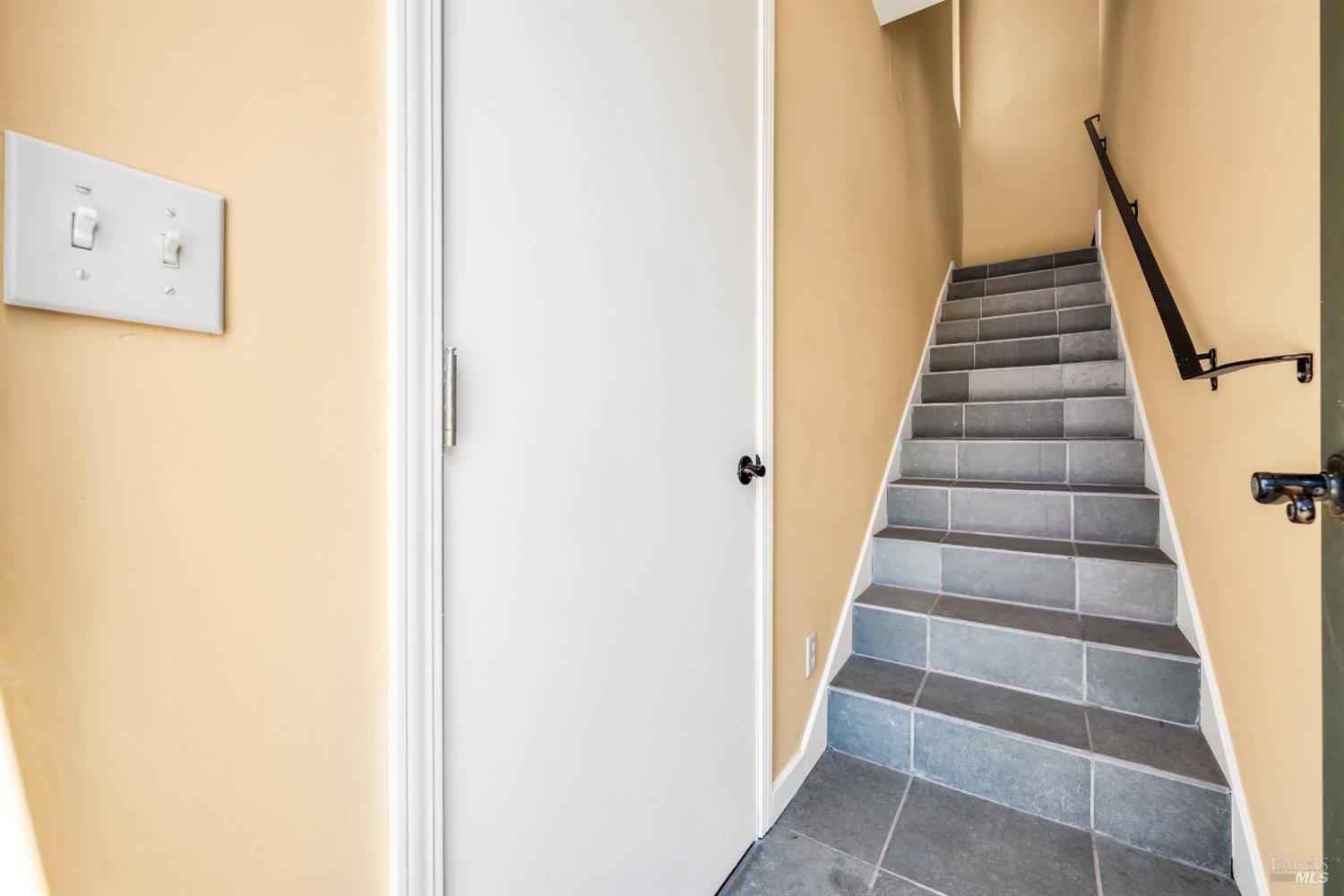 Detail Gallery Image 69 of 79 For 3950 Black Oak Dr, Santa Rosa,  CA 95401 - 4 Beds | 4/1 Baths