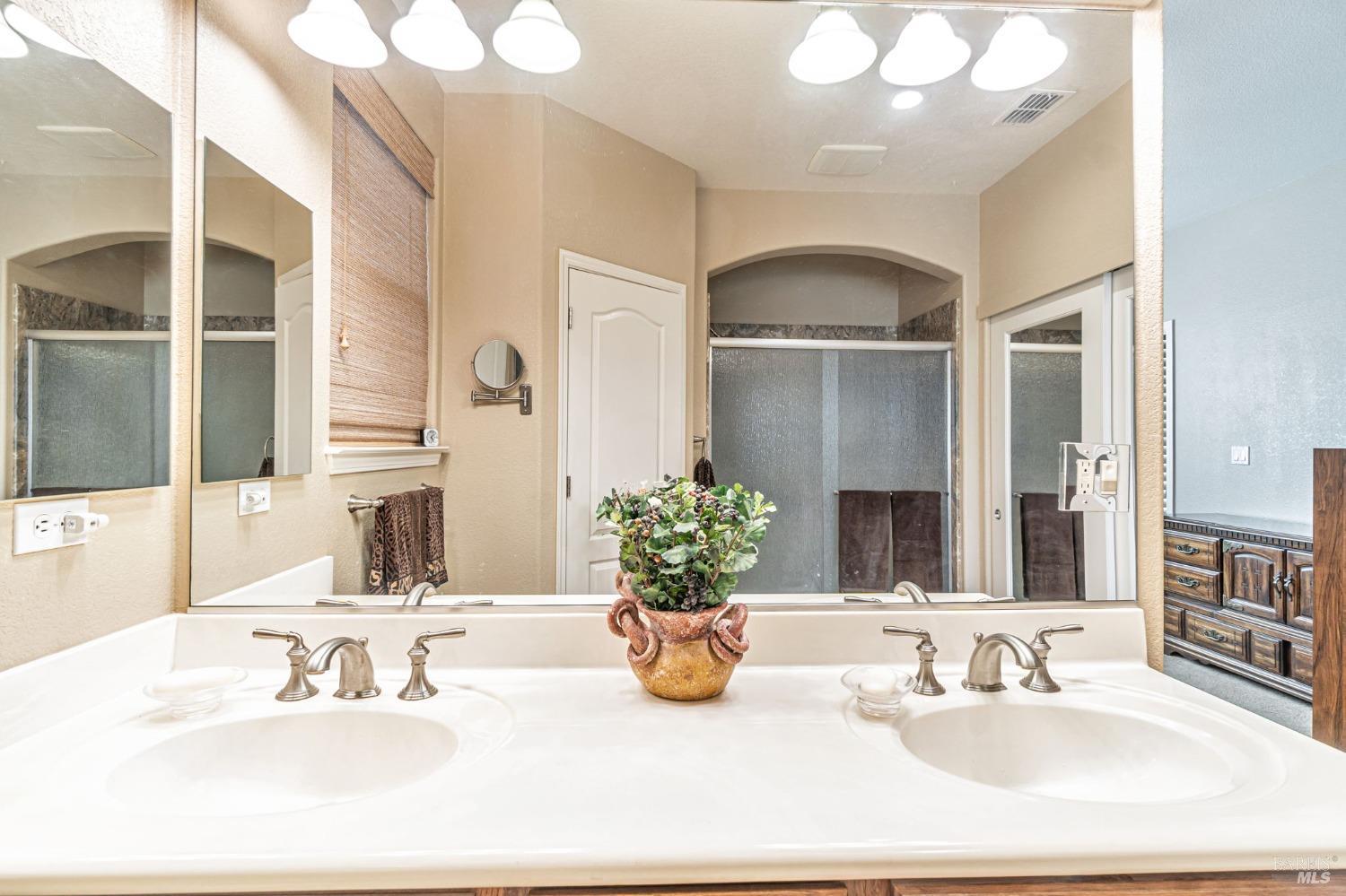 Red Sunset Court, Vacaville, California image 26