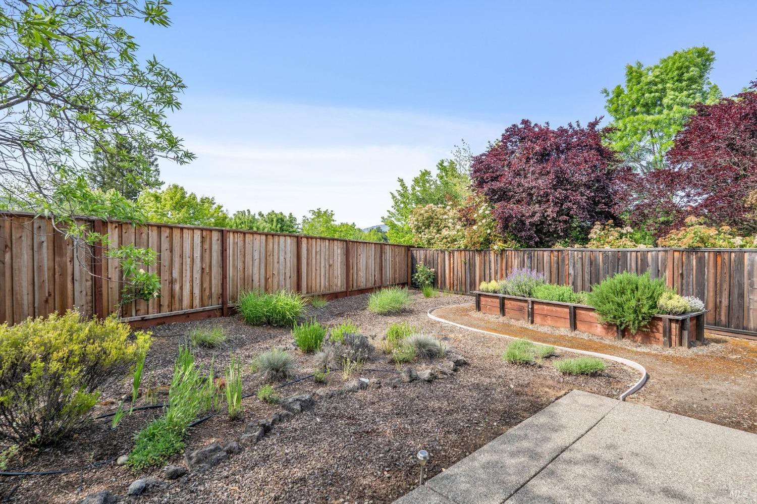 Detail Gallery Image 34 of 42 For 104 Plumeria Ct, Cloverdale,  CA 95425 - 2 Beds | 2 Baths