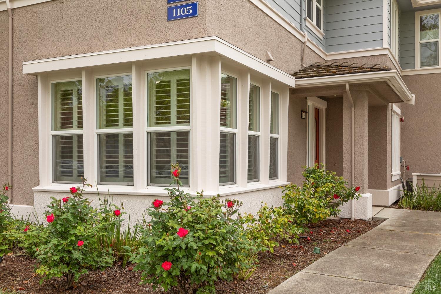 Detail Gallery Image 4 of 42 For 1105 Azuar Ave, Vallejo,  CA 94592 - 3 Beds | 2 Baths