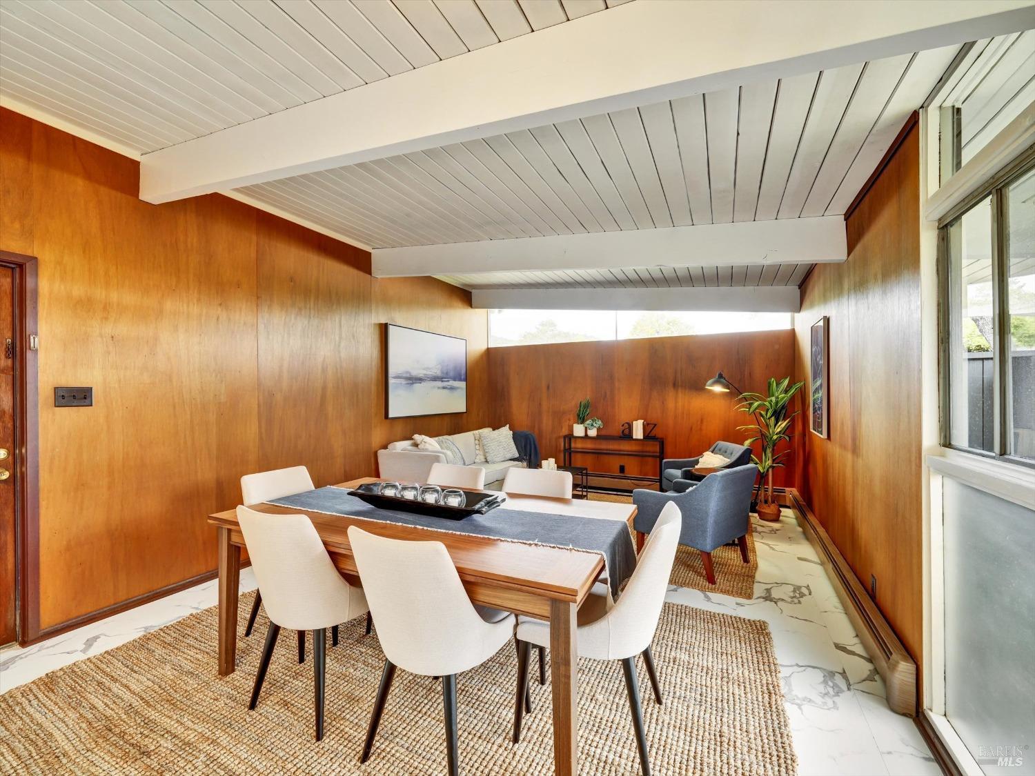 Detail Gallery Image 5 of 25 For 628 Bamboo Ter, San Rafael,  CA 94903 - 3 Beds | 2 Baths