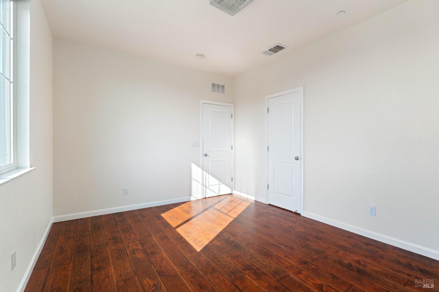 Detail Gallery Image 23 of 51 For 2326 Ray Venning Ct, Fairfield,  CA 94533 - 4 Beds | 3/1 Baths