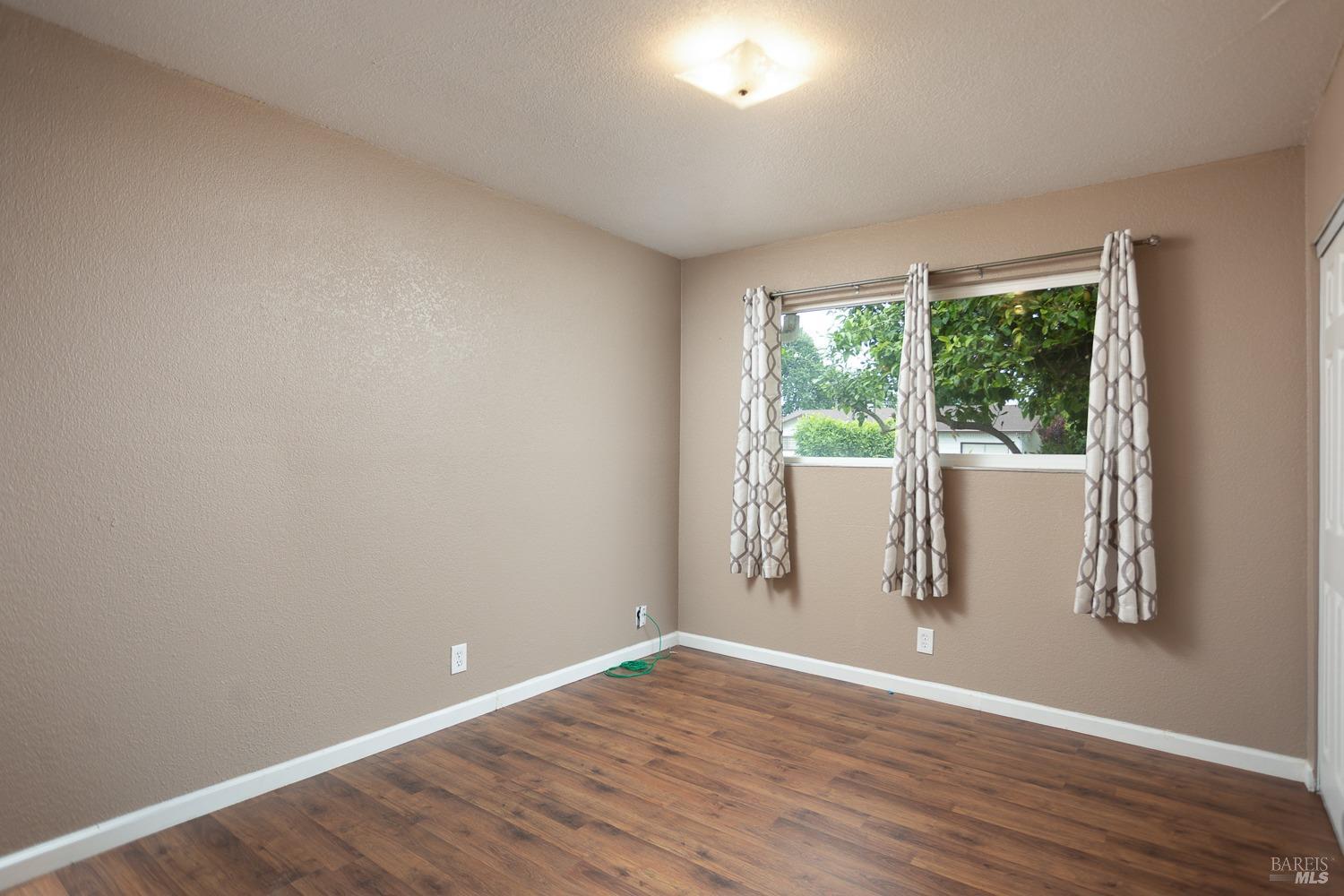 Detail Gallery Image 20 of 35 For 455 Priddy Dr, Dixon,  CA 95620 - 4 Beds | 2 Baths