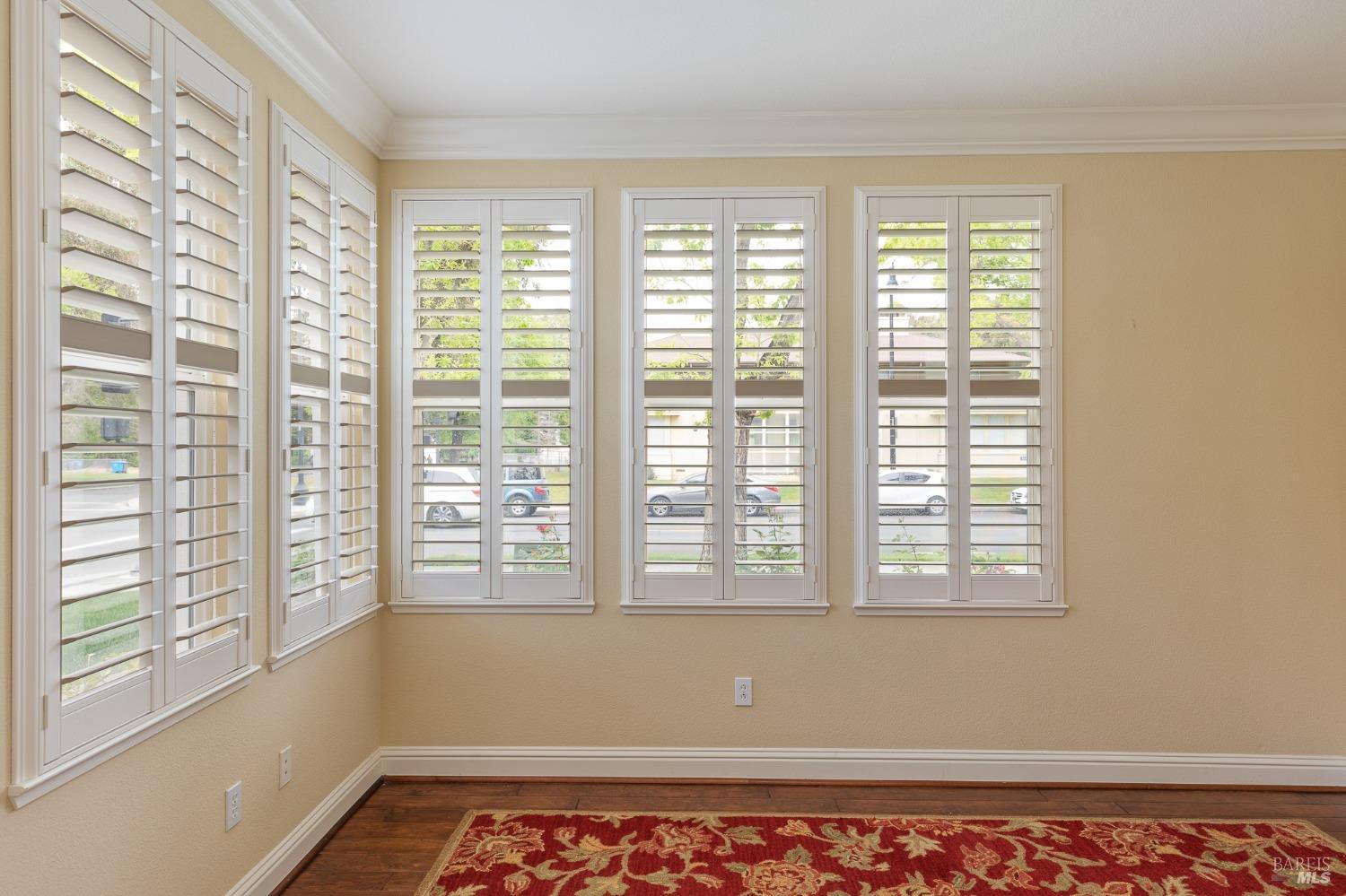 Detail Gallery Image 9 of 42 For 1105 Azuar Ave, Vallejo,  CA 94592 - 3 Beds | 2 Baths