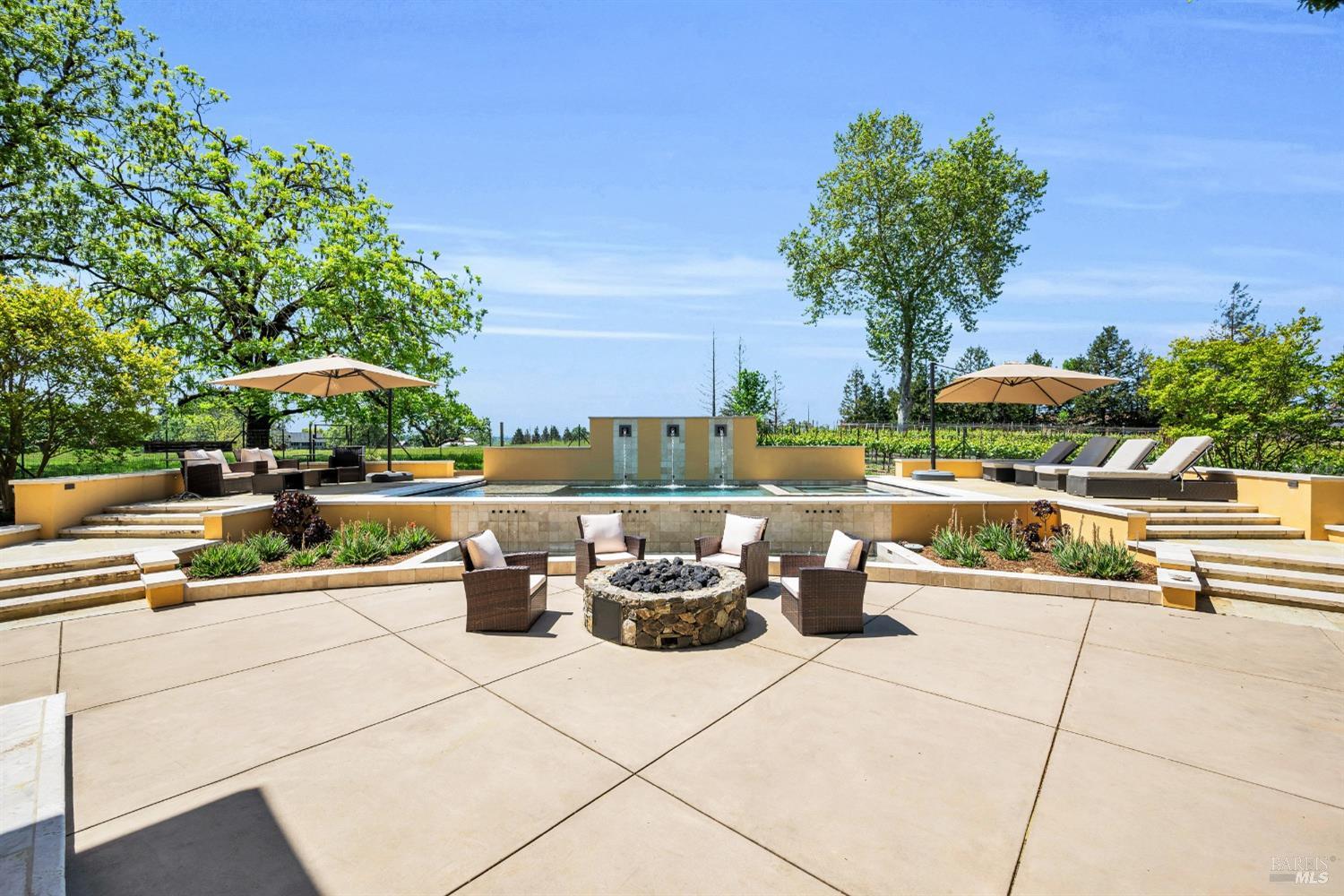 Detail Gallery Image 50 of 79 For 3950 Black Oak Dr, Santa Rosa,  CA 95401 - 4 Beds | 4/1 Baths