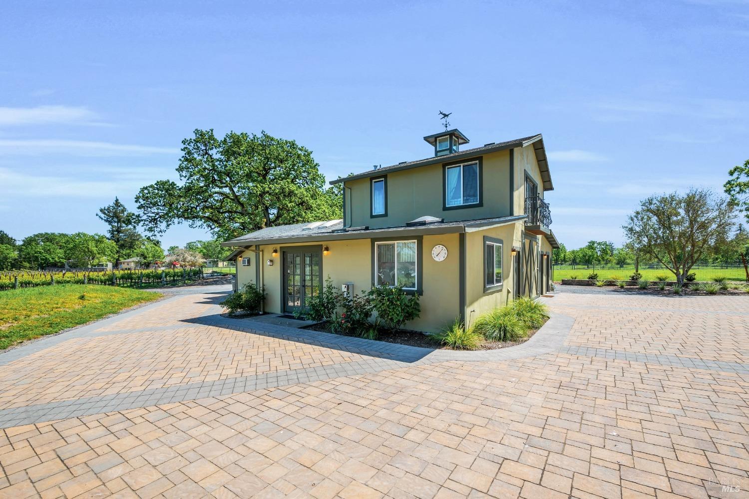 Detail Gallery Image 66 of 79 For 3950 Black Oak Dr, Santa Rosa,  CA 95401 - 4 Beds | 4/1 Baths