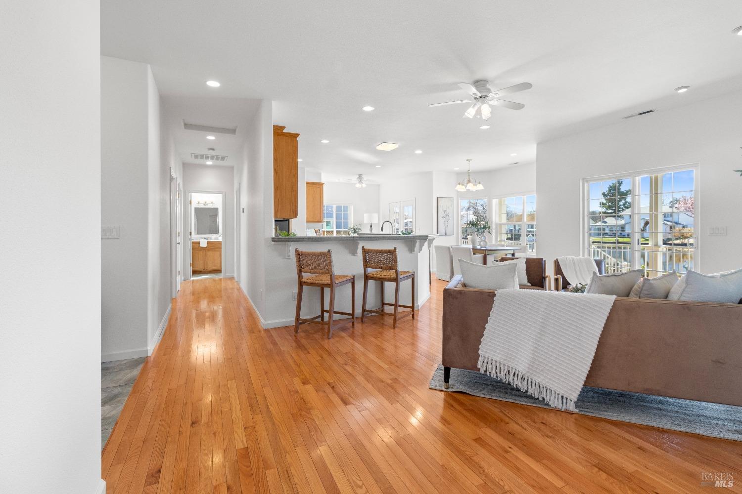 Detail Gallery Image 13 of 47 For 3193 Saint Francis Dr, Lakeport,  CA 95453 - 3 Beds | 2 Baths