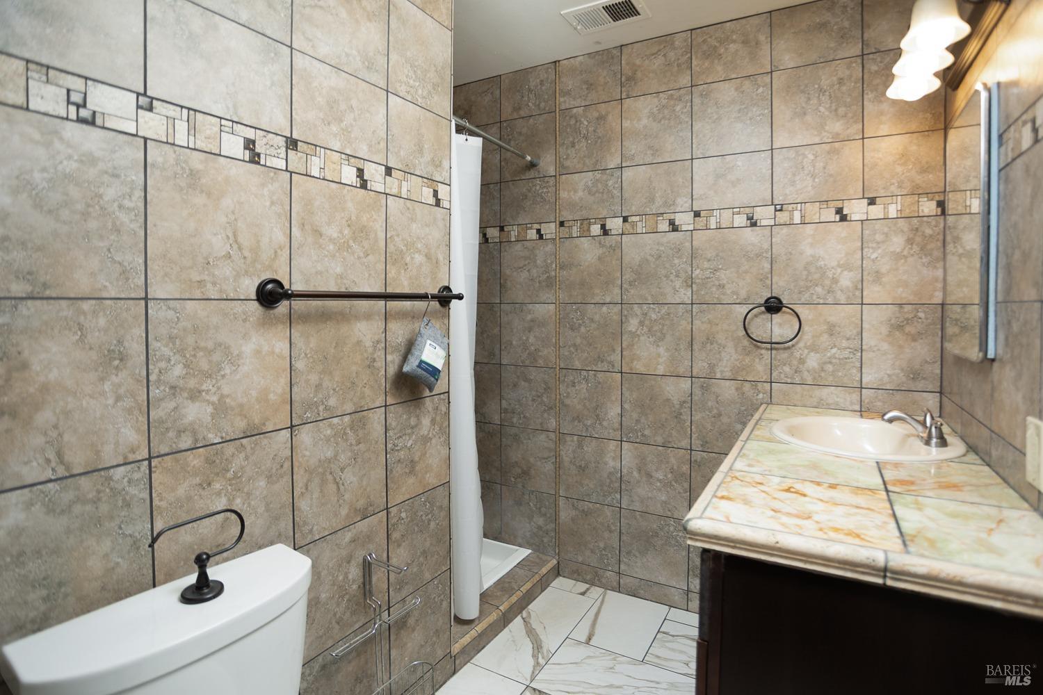 Detail Gallery Image 16 of 35 For 455 Priddy Dr, Dixon,  CA 95620 - 4 Beds | 2 Baths