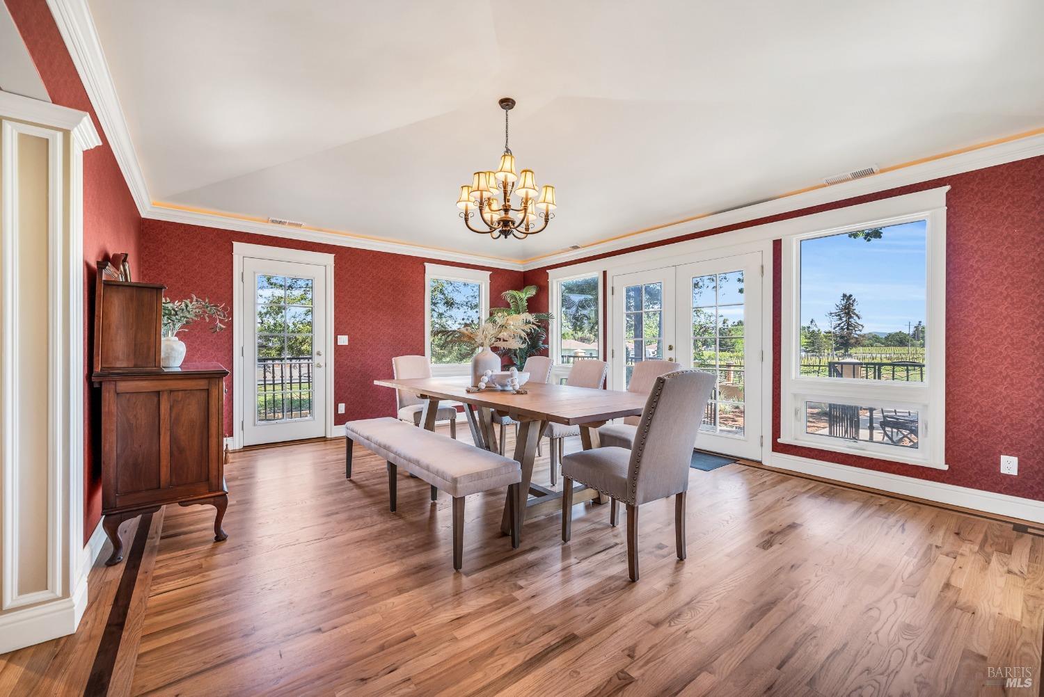 Detail Gallery Image 22 of 79 For 3950 Black Oak Dr, Santa Rosa,  CA 95401 - 4 Beds | 4/1 Baths