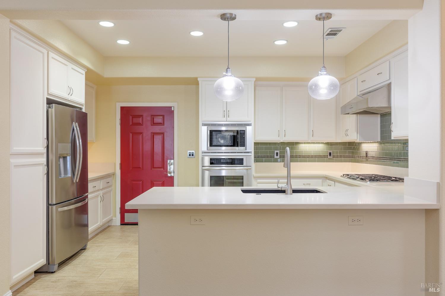 Detail Gallery Image 19 of 42 For 1105 Azuar Ave, Vallejo,  CA 94592 - 3 Beds | 2 Baths