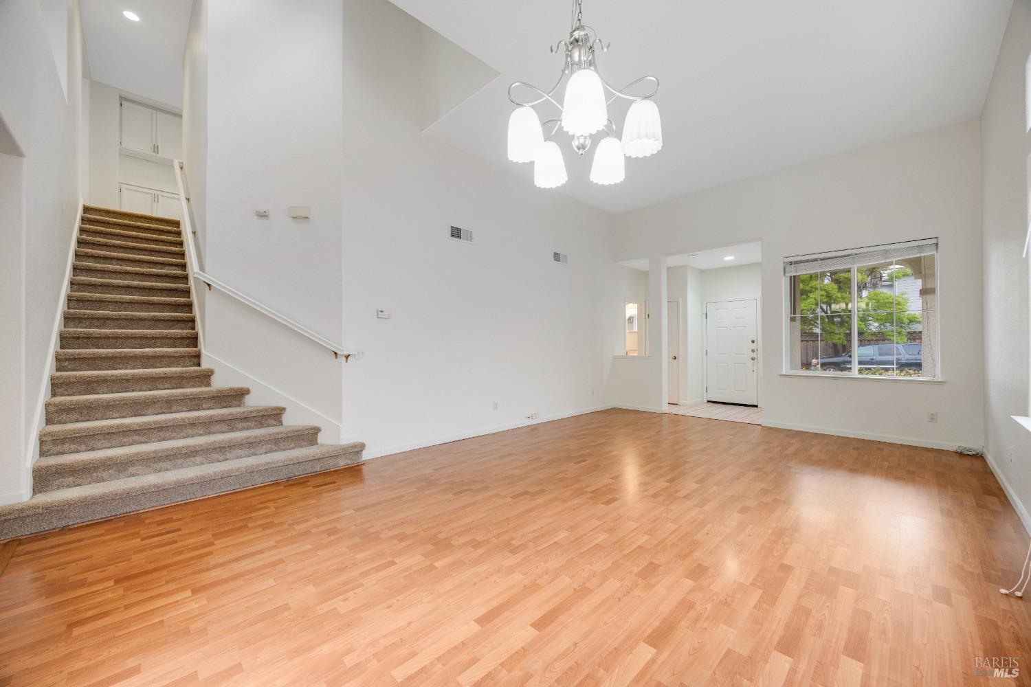 Detail Gallery Image 15 of 72 For 2916 Park Meadow Dr, Santa Rosa,  CA 95407 - 3 Beds | 2/1 Baths