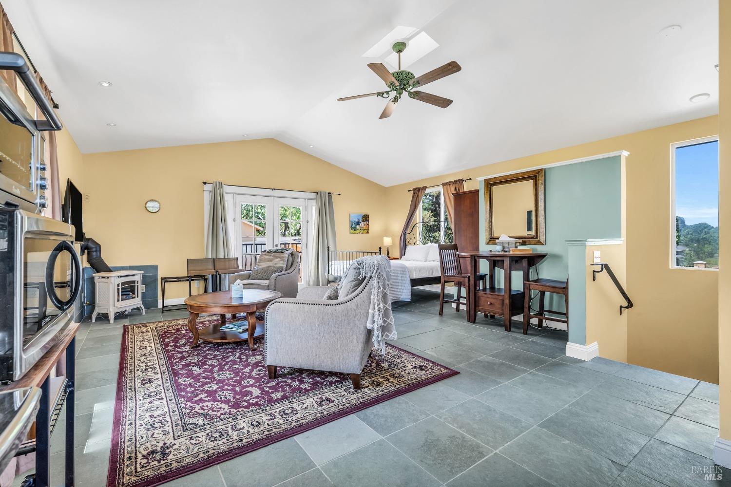 Detail Gallery Image 70 of 79 For 3950 Black Oak Dr, Santa Rosa,  CA 95401 - 4 Beds | 4/1 Baths