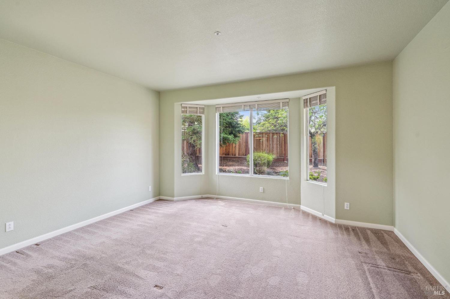 Detail Gallery Image 21 of 42 For 104 Plumeria Ct, Cloverdale,  CA 95425 - 2 Beds | 2 Baths