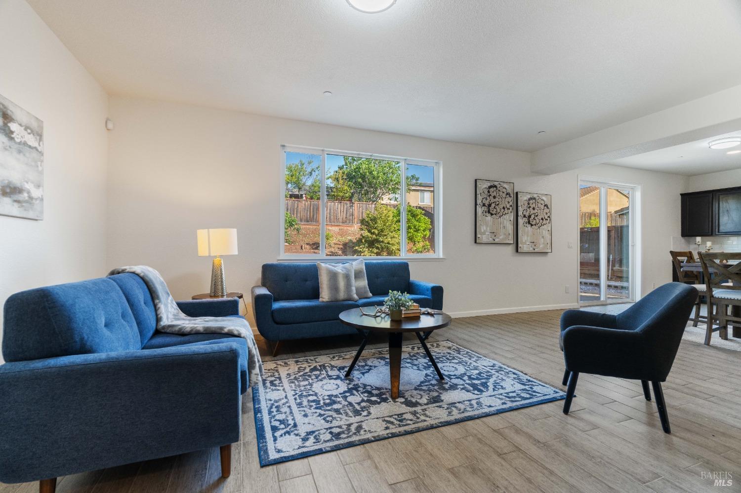 Detail Gallery Image 17 of 51 For 2326 Ray Venning Ct, Fairfield,  CA 94533 - 4 Beds | 3/1 Baths