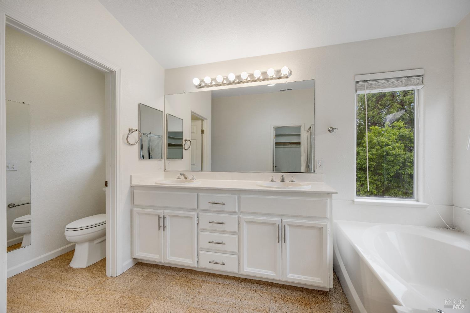 Detail Gallery Image 40 of 72 For 2916 Park Meadow Dr, Santa Rosa,  CA 95407 - 3 Beds | 2/1 Baths