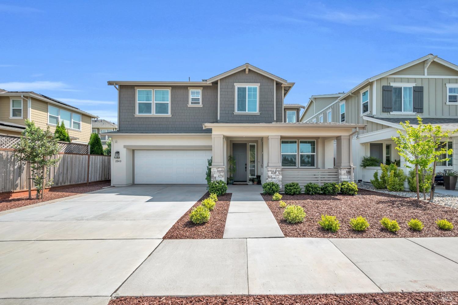 Detail Gallery Image 1 of 31 For 2543 Francisco Ave, Santa Rosa,  CA 95403 - 4 Beds | 3 Baths