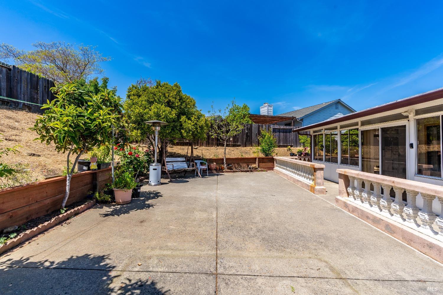 Detail Gallery Image 19 of 20 For 301 Sea Mist Dr, Vallejo,  CA 94591 - 3 Beds | 2 Baths