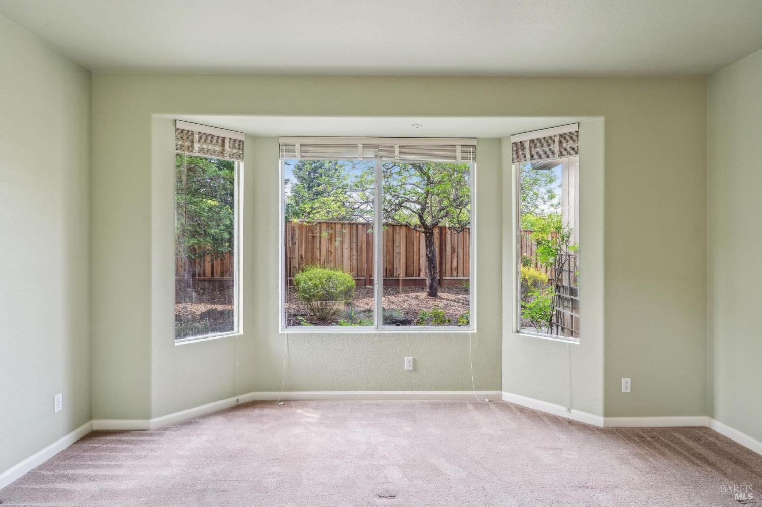 Detail Gallery Image 22 of 42 For 104 Plumeria Ct, Cloverdale,  CA 95425 - 2 Beds | 2 Baths
