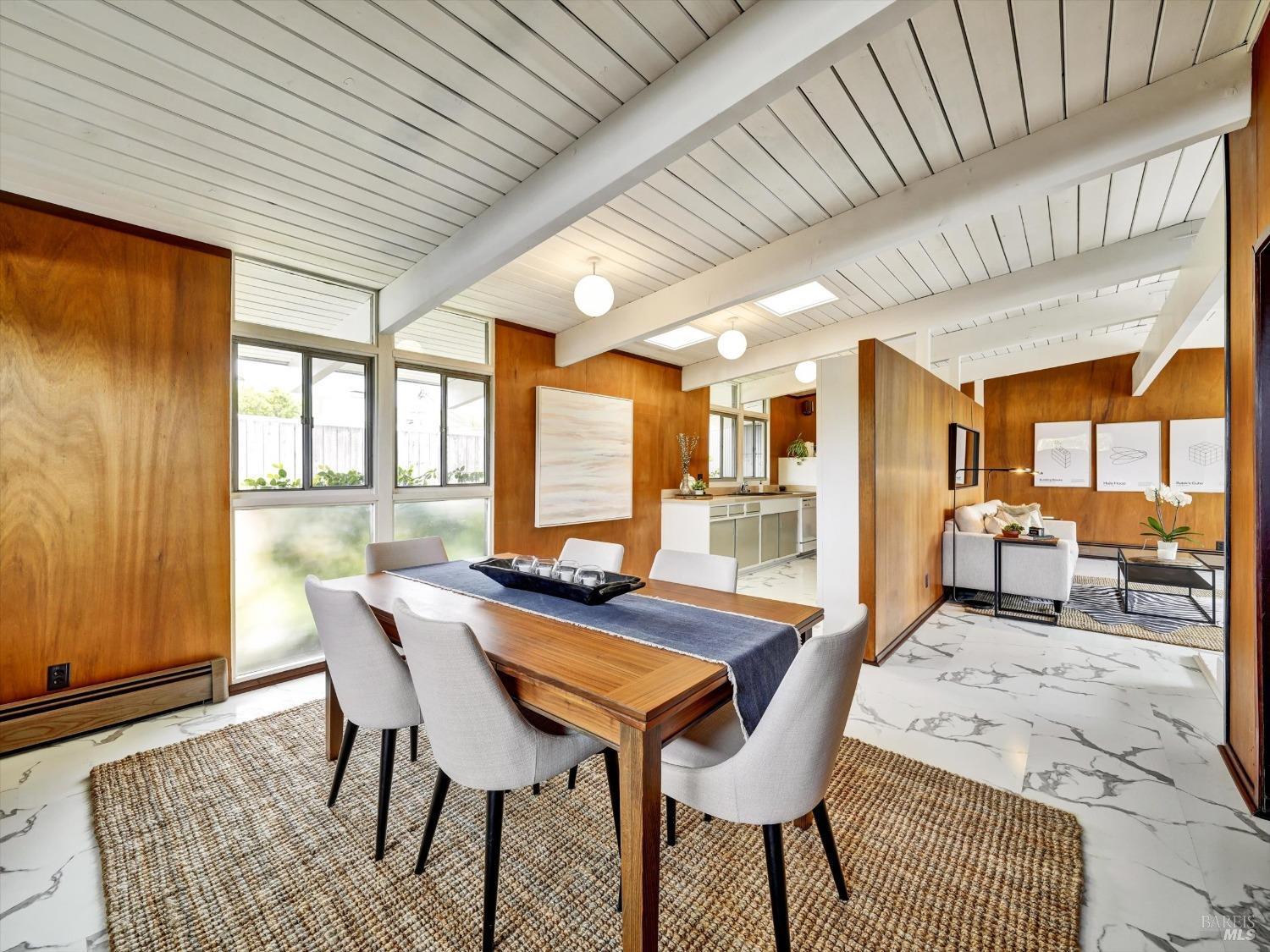 Detail Gallery Image 4 of 25 For 628 Bamboo Ter, San Rafael,  CA 94903 - 3 Beds | 2 Baths