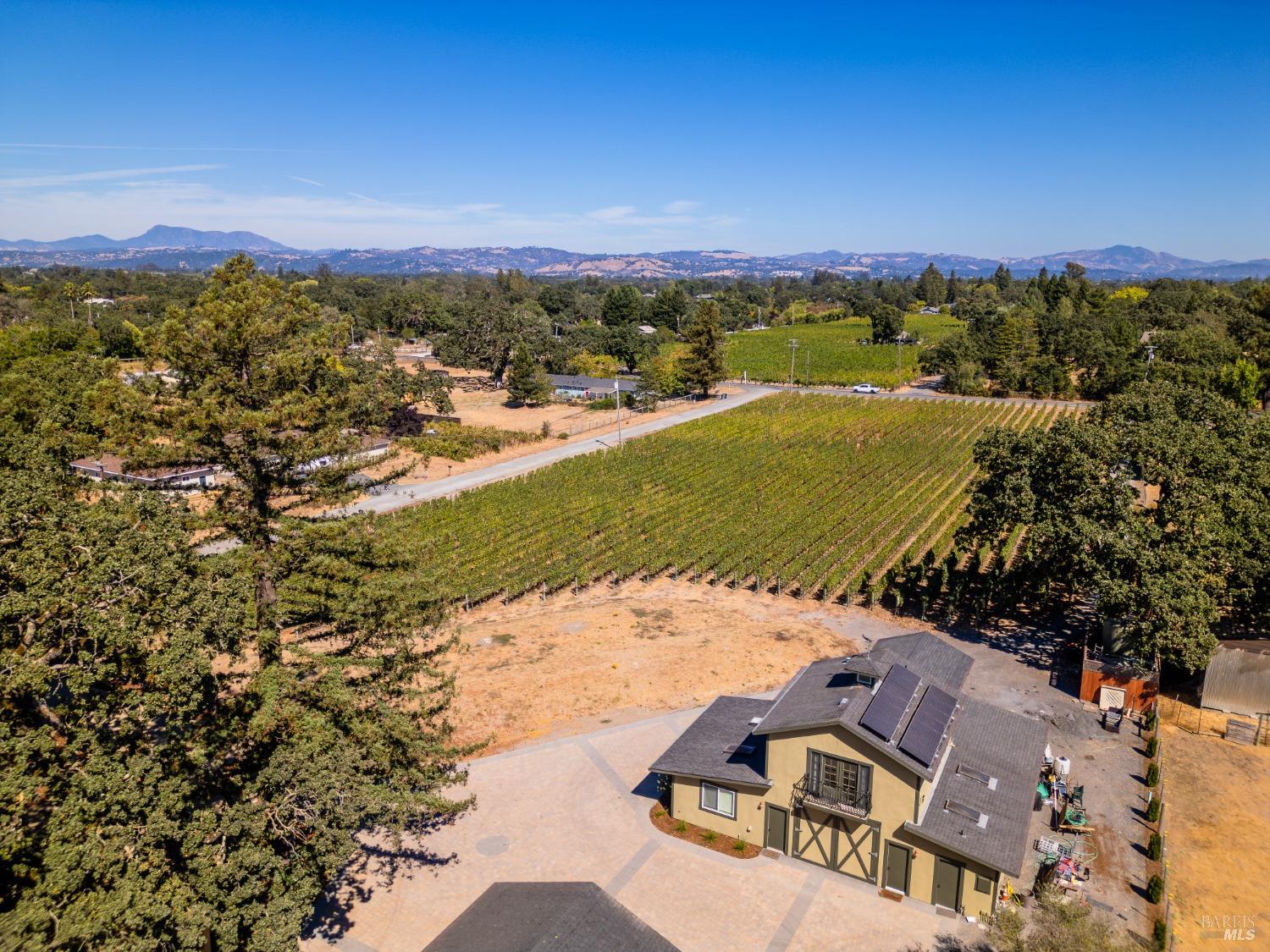 Detail Gallery Image 65 of 79 For 3950 Black Oak Dr, Santa Rosa,  CA 95401 - 4 Beds | 4/1 Baths