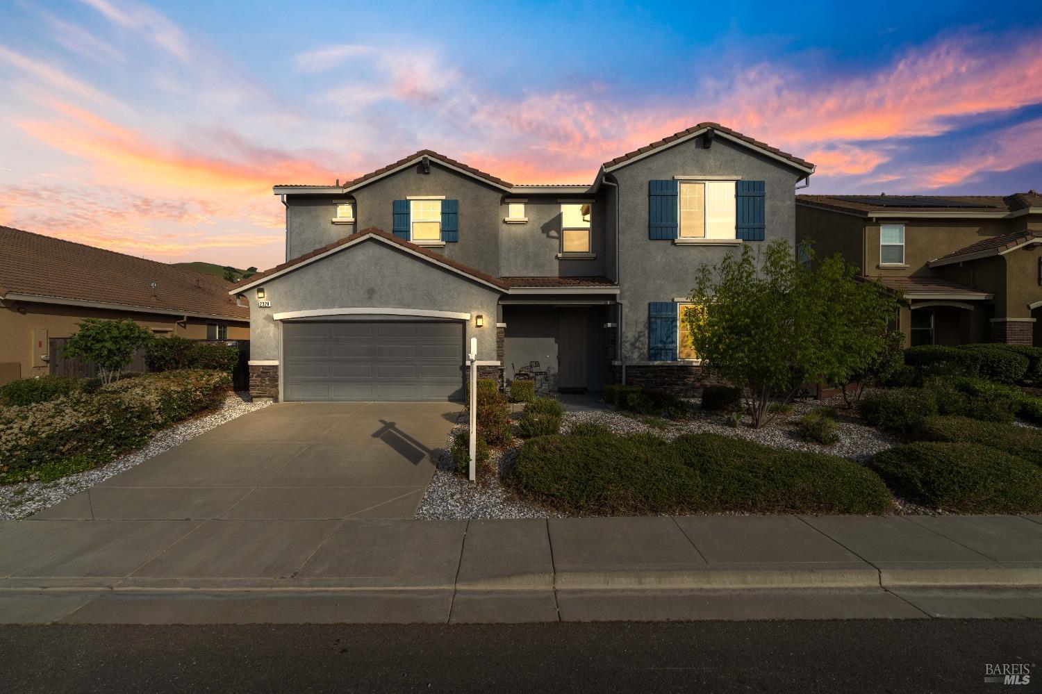 Detail Gallery Image 1 of 51 For 2326 Ray Venning Ct, Fairfield,  CA 94533 - 4 Beds | 3/1 Baths