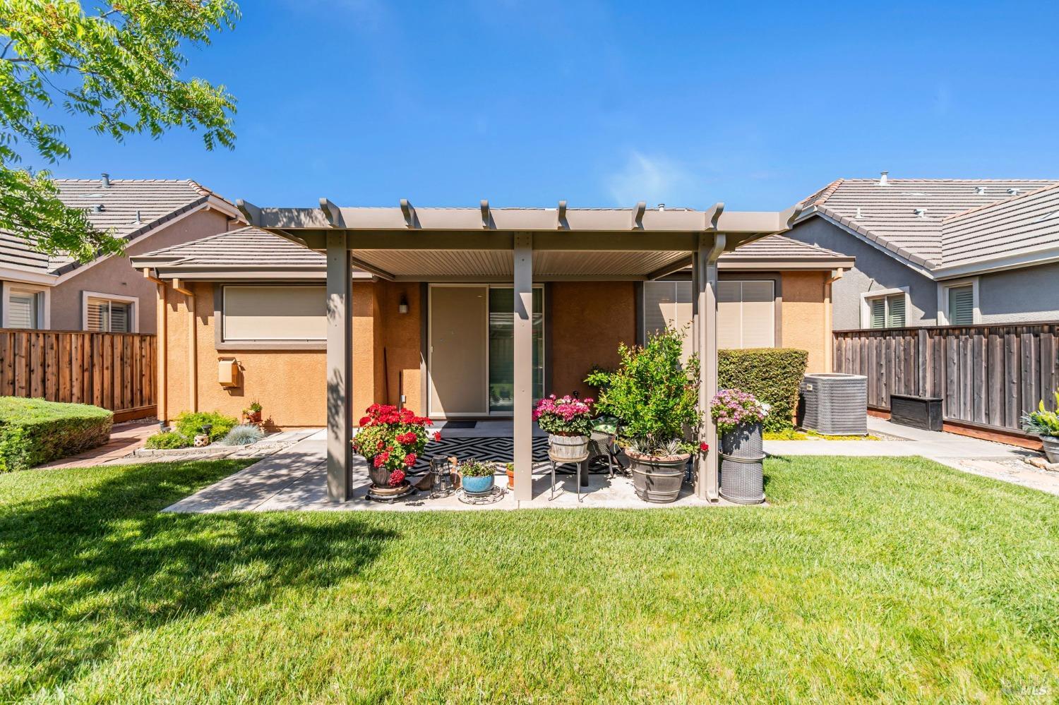 Red Sunset Court, Vacaville, California image 34