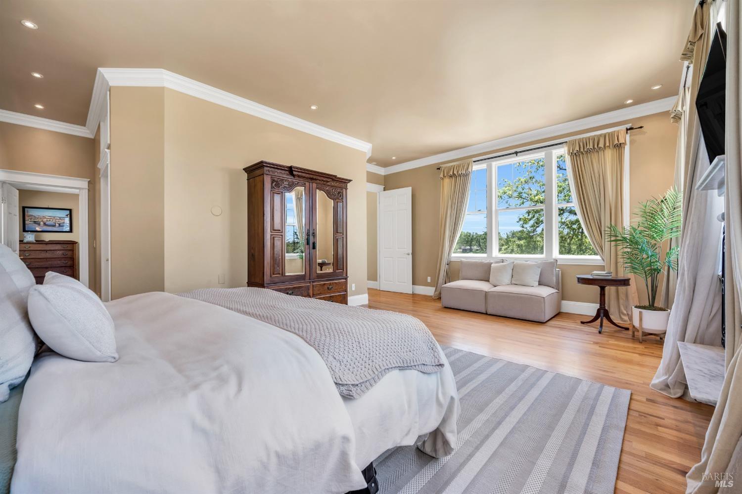 Detail Gallery Image 42 of 79 For 3950 Black Oak Dr, Santa Rosa,  CA 95401 - 4 Beds | 4/1 Baths