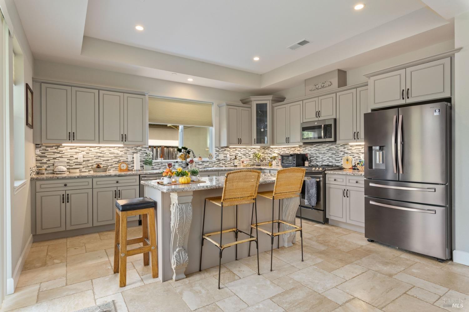 Detail Gallery Image 13 of 67 For 295 Katie Ct, Lakeport,  CA 95453 - 4 Beds | 3 Baths