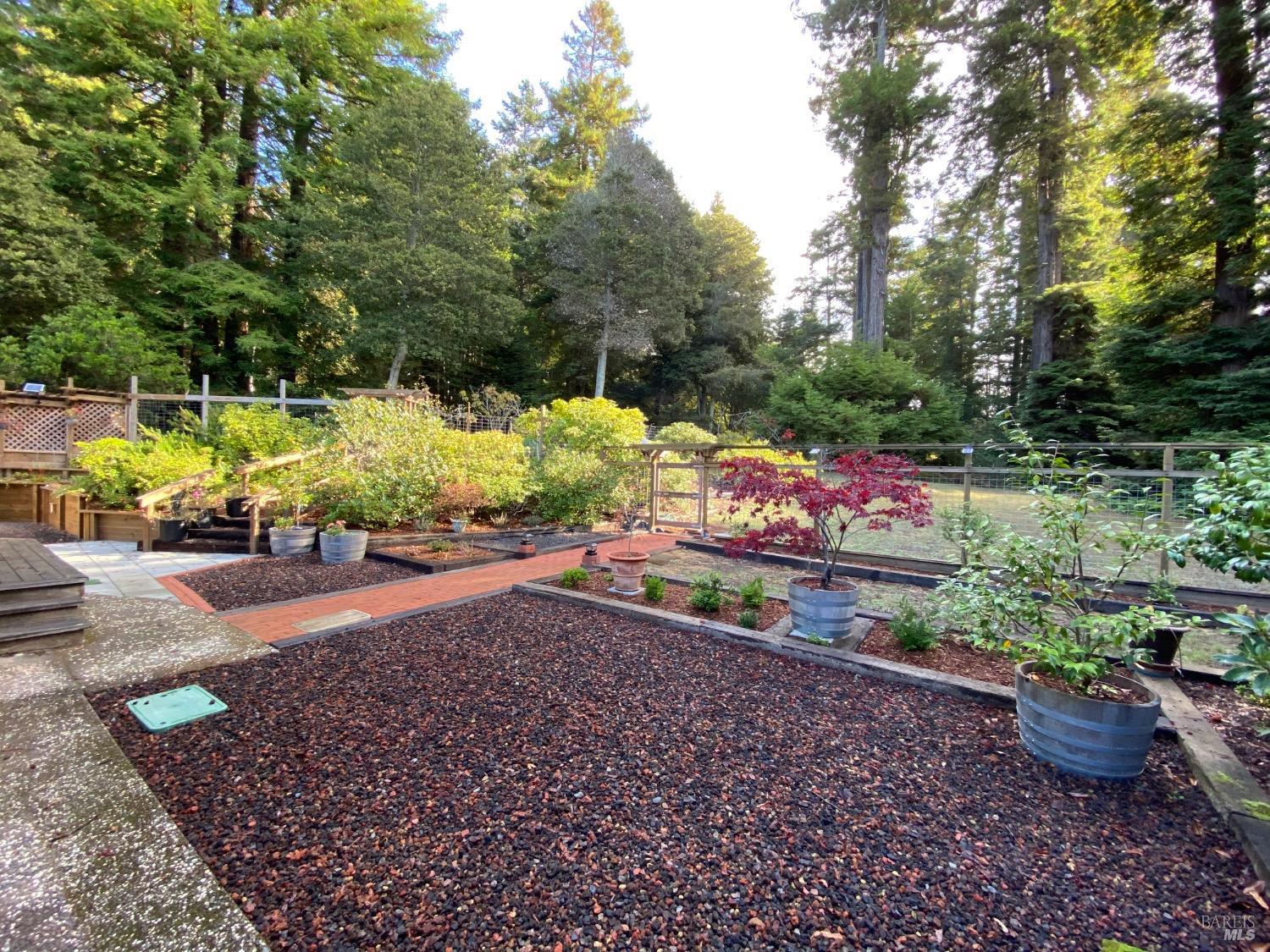 Detail Gallery Image 23 of 47 For 32391 Mill Creek Dr, Fort Bragg,  CA 95437 - 3 Beds | 2 Baths