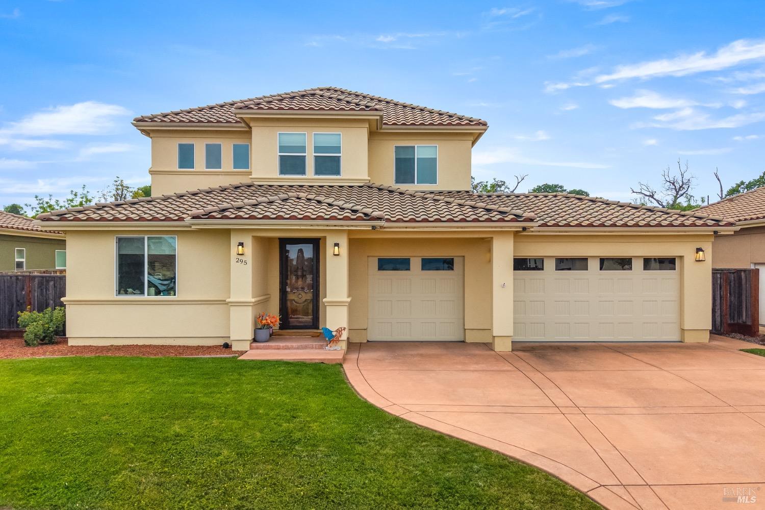 Detail Gallery Image 1 of 67 For 295 Katie Ct, Lakeport,  CA 95453 - 4 Beds | 3 Baths