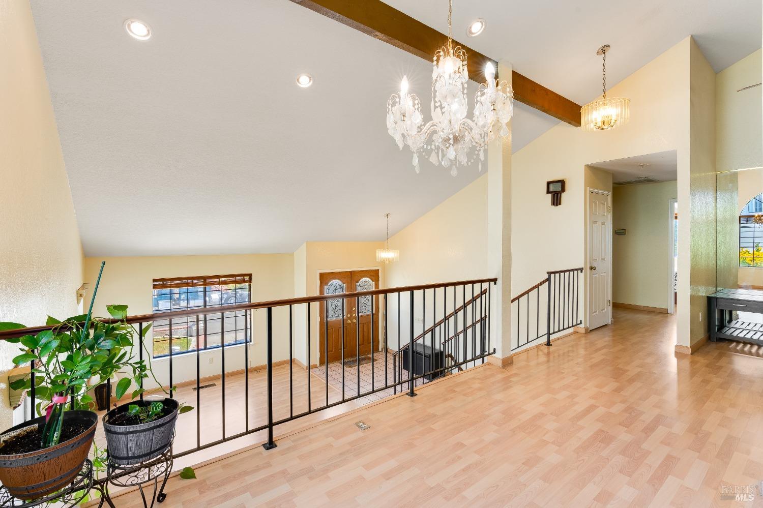 Detail Gallery Image 4 of 20 For 301 Sea Mist Dr, Vallejo,  CA 94591 - 3 Beds | 2 Baths