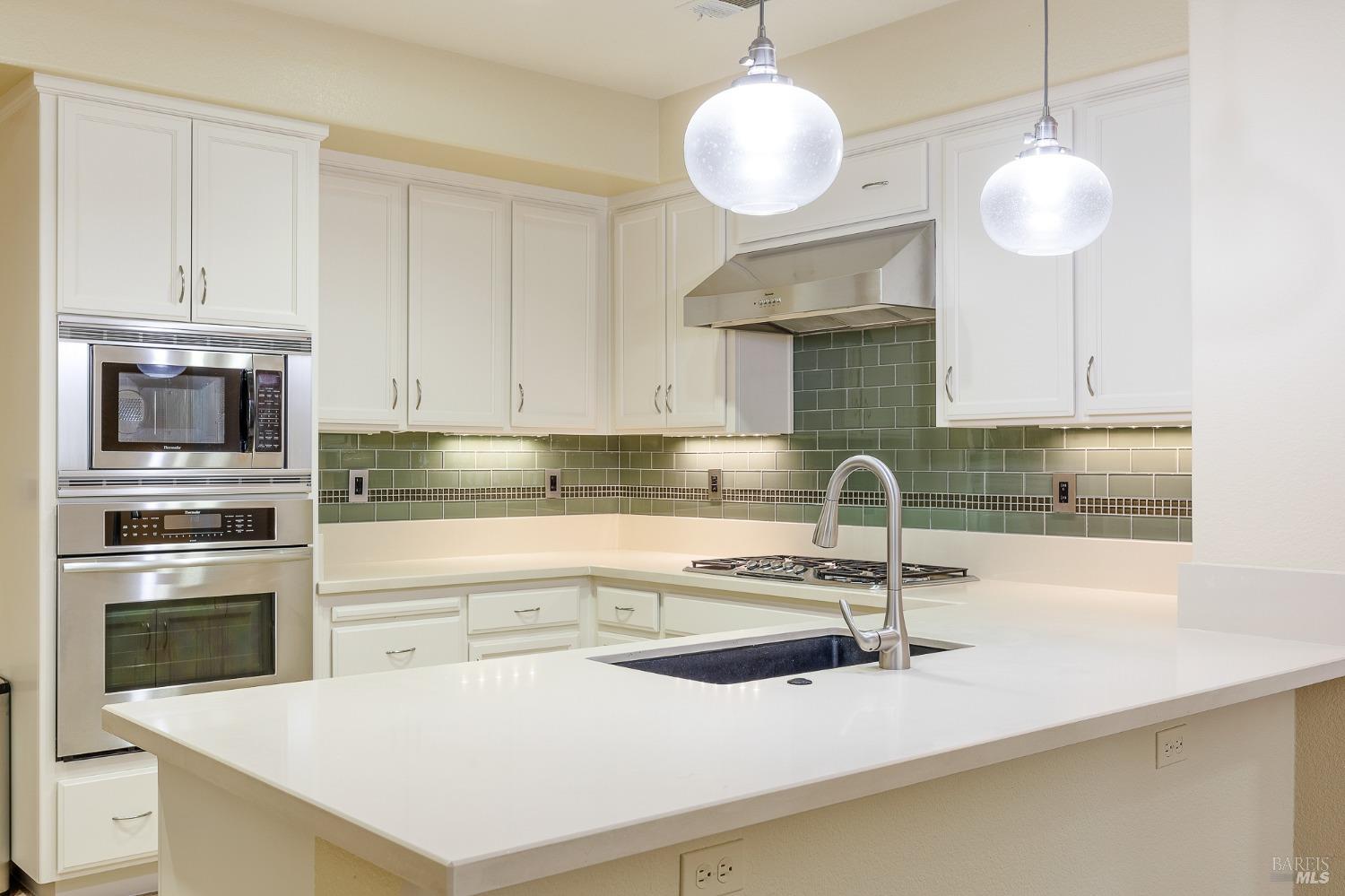Detail Gallery Image 20 of 42 For 1105 Azuar Ave, Vallejo,  CA 94592 - 3 Beds | 2 Baths